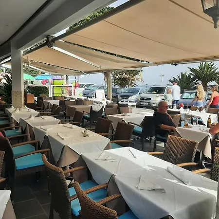 Internacional Tv Un Minuto Avenida Y Playa * Tías