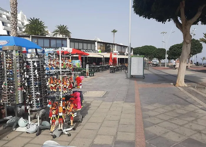 Internacional Tv Un Minuto Avenida Y Playa * Tías