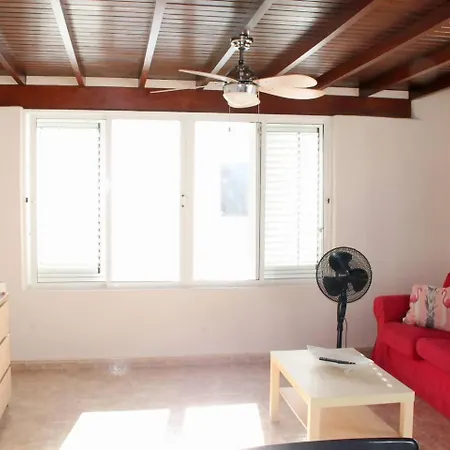 Internacional Tv Un Minuto Avenida Y Playa * Tías